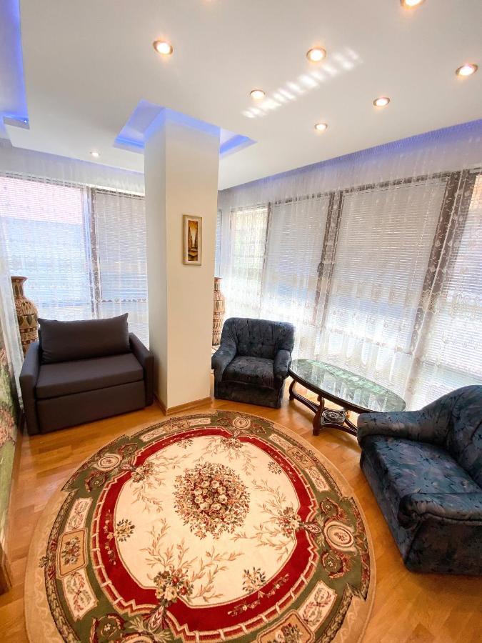 Петрос Family Hotel Jaremcse Kültér fotó
