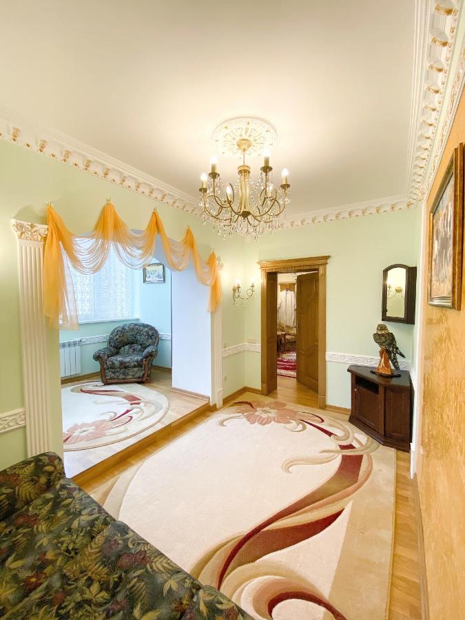 Петрос Family Hotel Jaremcse Kültér fotó