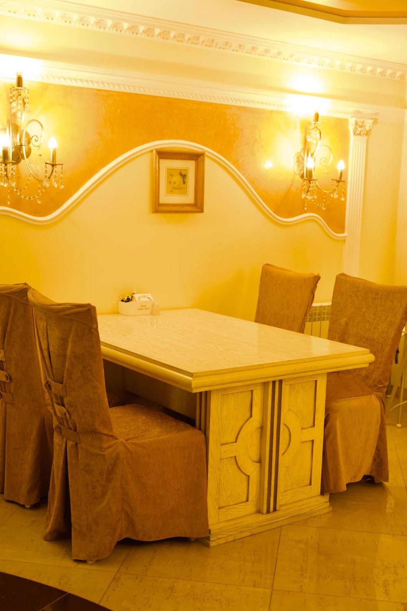 Петрос Family Hotel Jaremcse Kültér fotó