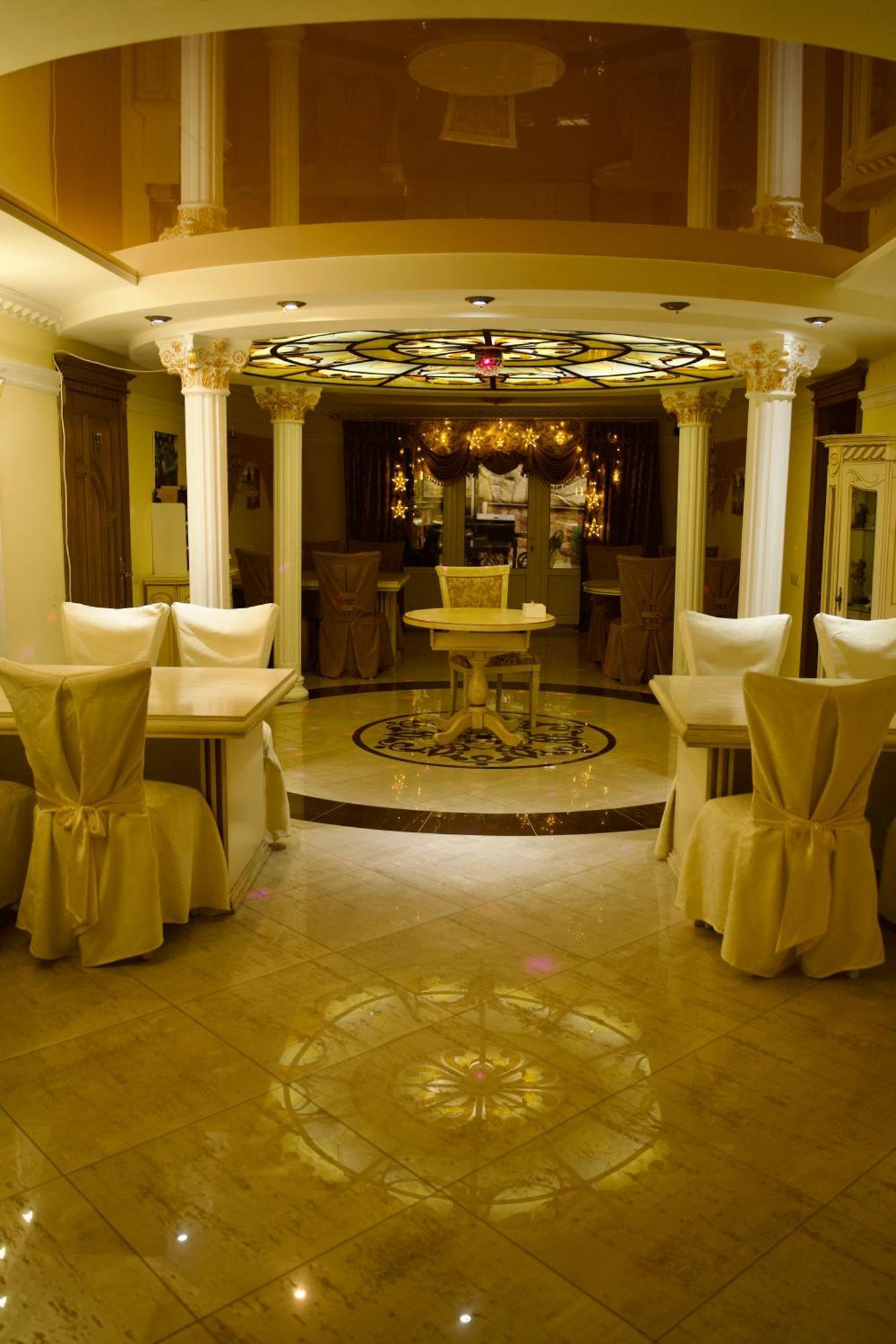 Петрос Family Hotel Jaremcse Kültér fotó